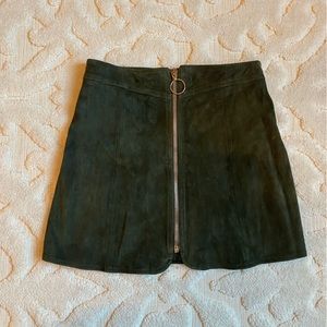ZARA OLIVE GREEN ZIP UP SUEDE MINI SKIRT